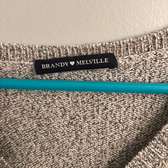 Brandy Melville Sweater - Picture 3 of 4